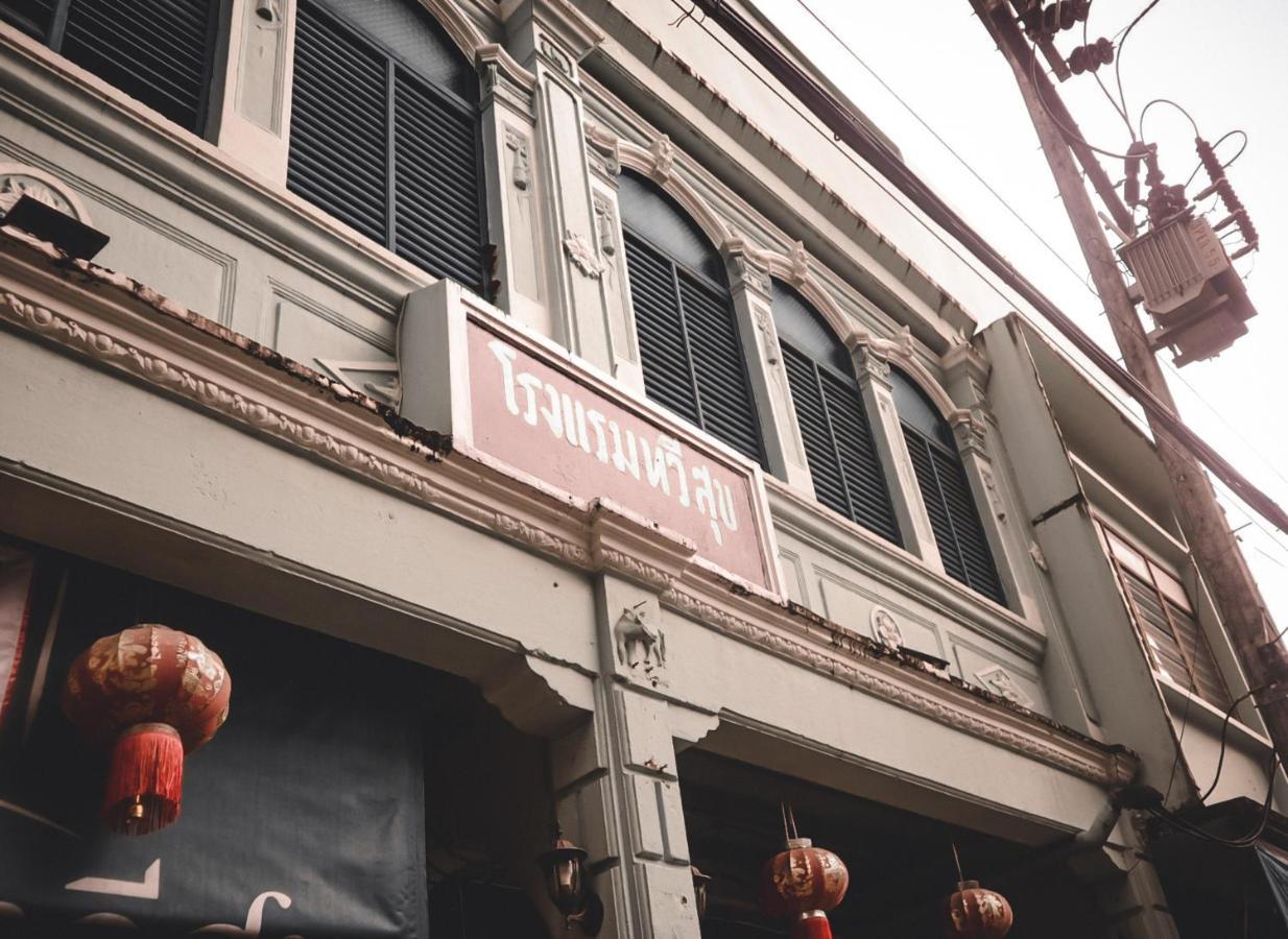 Thaweesuk Heritage Homestay Phang Nga Esterno foto
