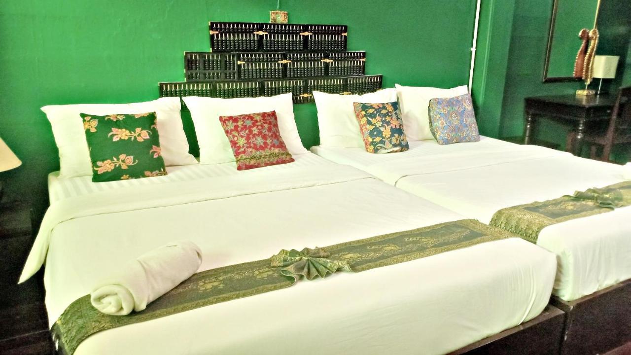 Thaweesuk Heritage Homestay Phang Nga Esterno foto