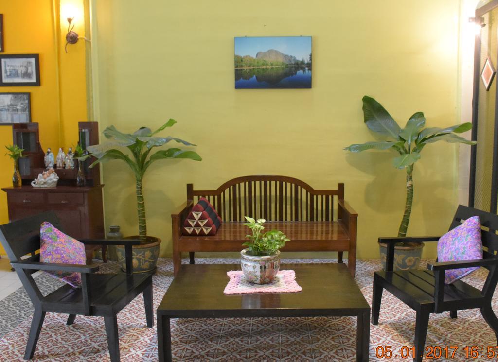Thaweesuk Heritage Homestay Phang Nga Esterno foto