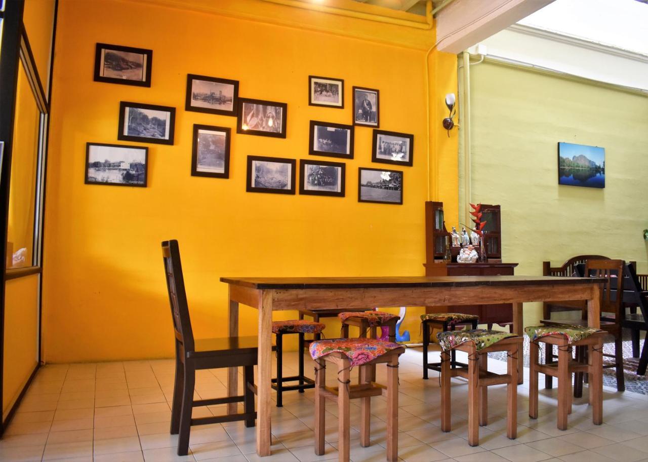 Thaweesuk Heritage Homestay Phang Nga Esterno foto